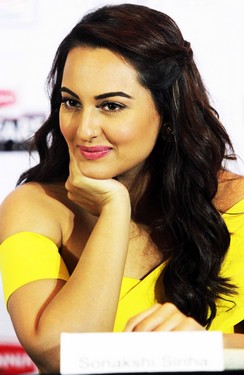 Sonakshi Sinha Yellow Dress Photos